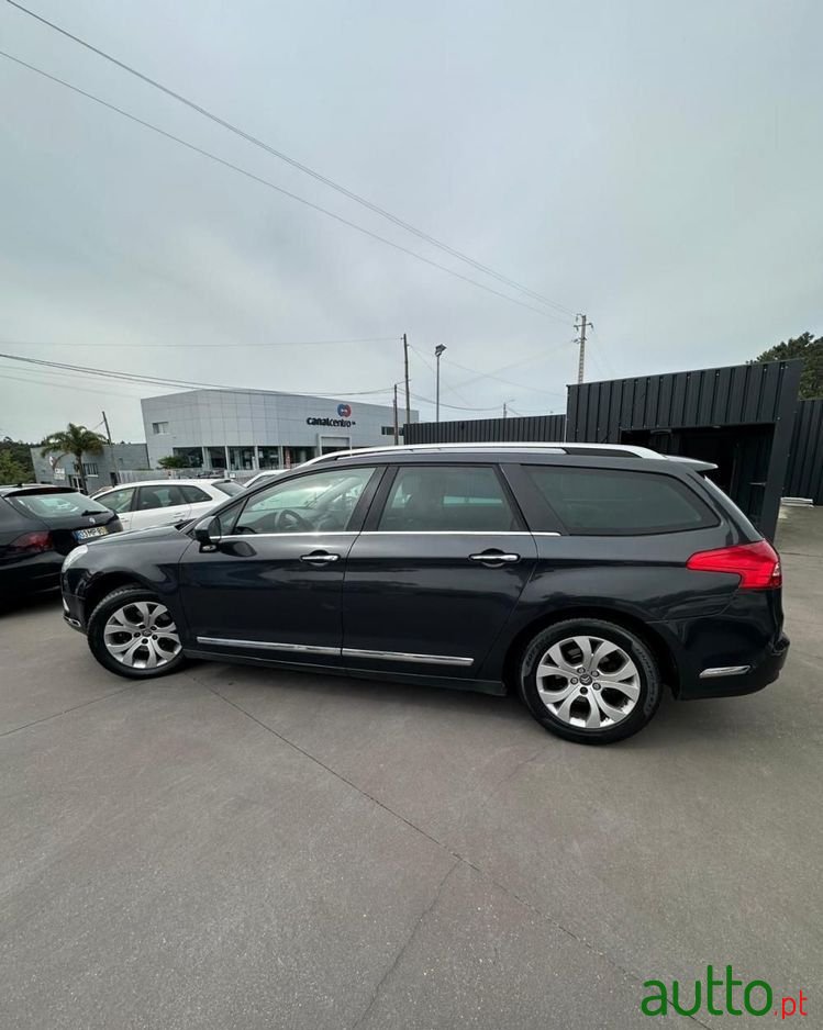 2009' Citroen C5 photo #2