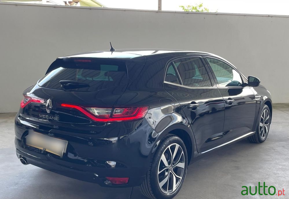 2018' Renault Megane Energy Tce 130 Intens photo #5