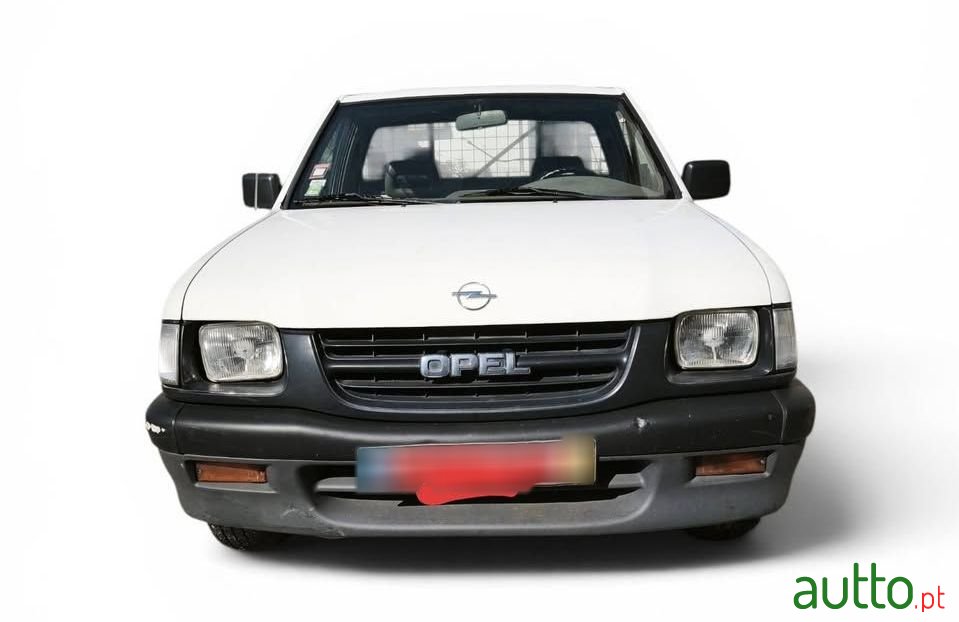 2000' Opel Campo photo #1