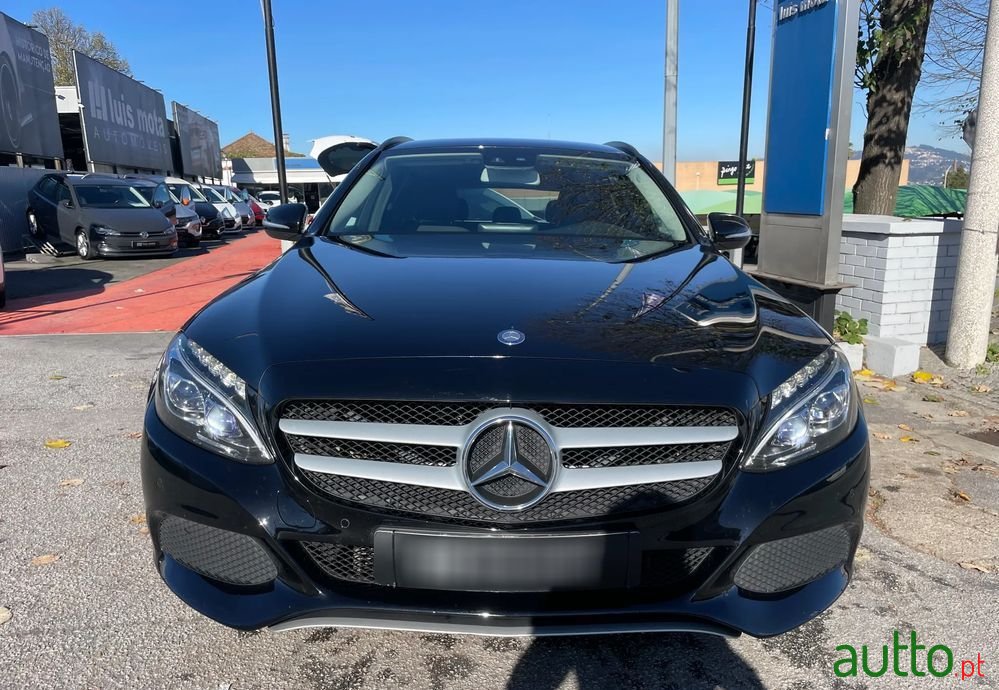 2015' Mercedes-Benz C 200 photo #2