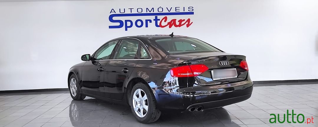 2011' Audi A4 photo #4