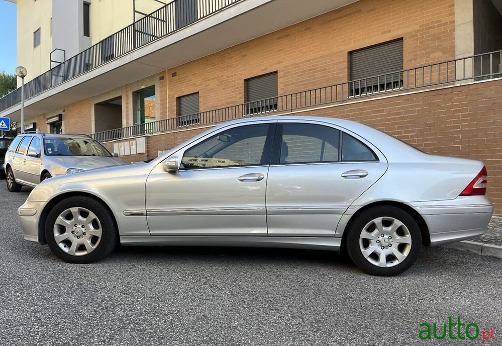 2005' Mercedes-Benz C 200 Cdi Classic Aut. photo #5