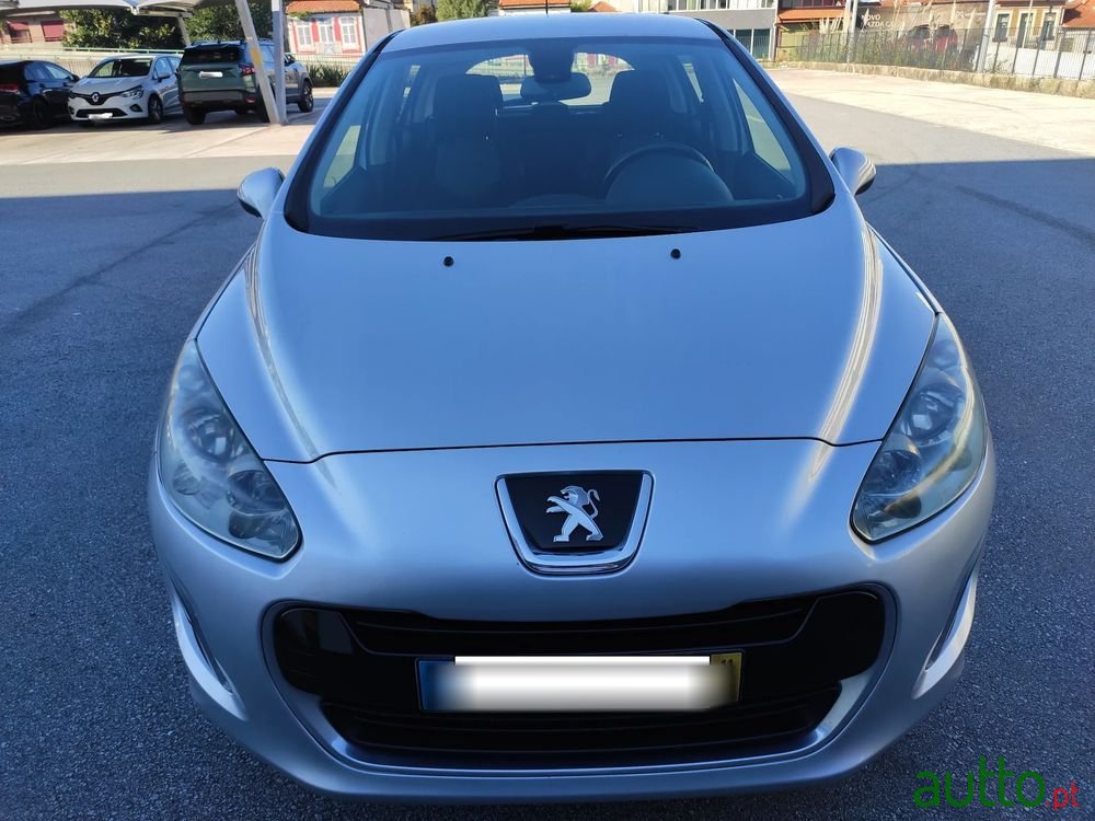 2011' Peugeot 308 1.6 Hdi Active photo #5