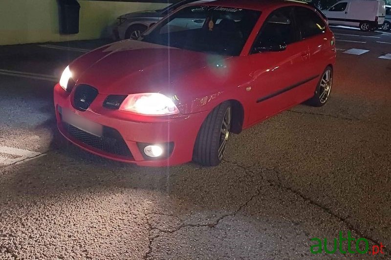 2004' SEAT Ibiza photo #7