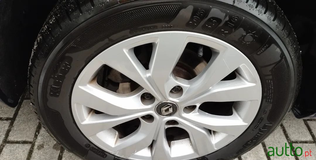 2019' Renault Megane Sport Tourer photo #3