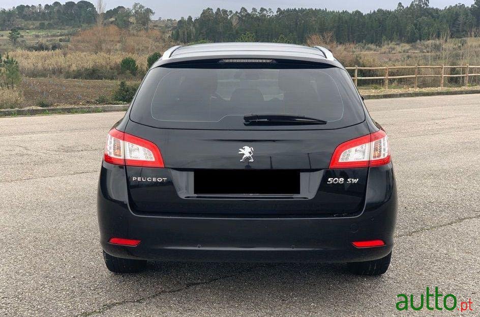 2012' Peugeot 508 Sw photo #1