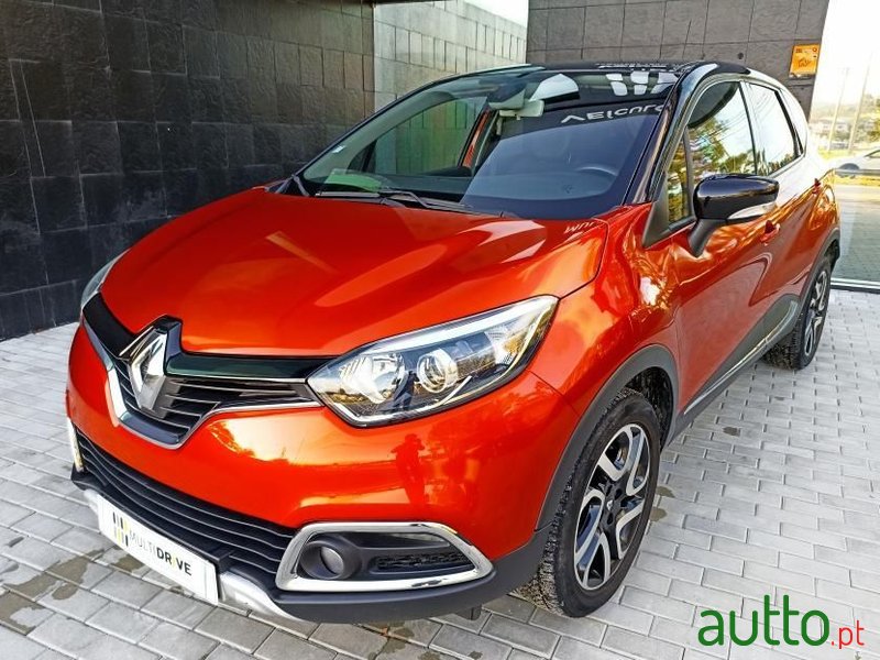 2016' Renault Captur photo #1