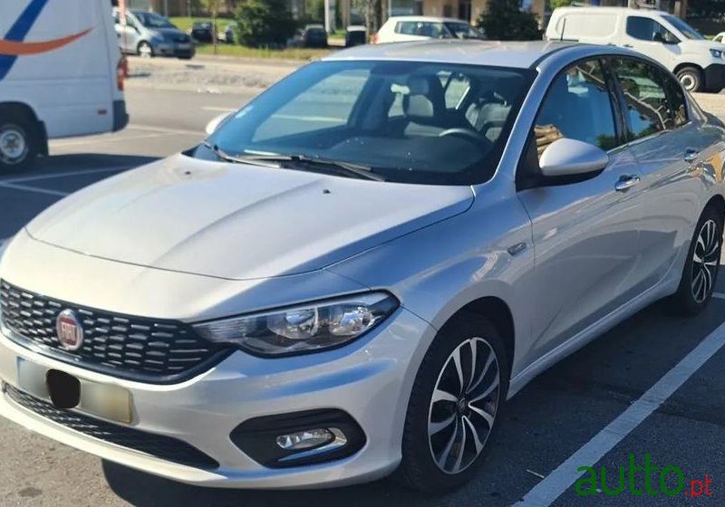 2016' Fiat Tipo 1.6 M-Jet Lounge photo #2