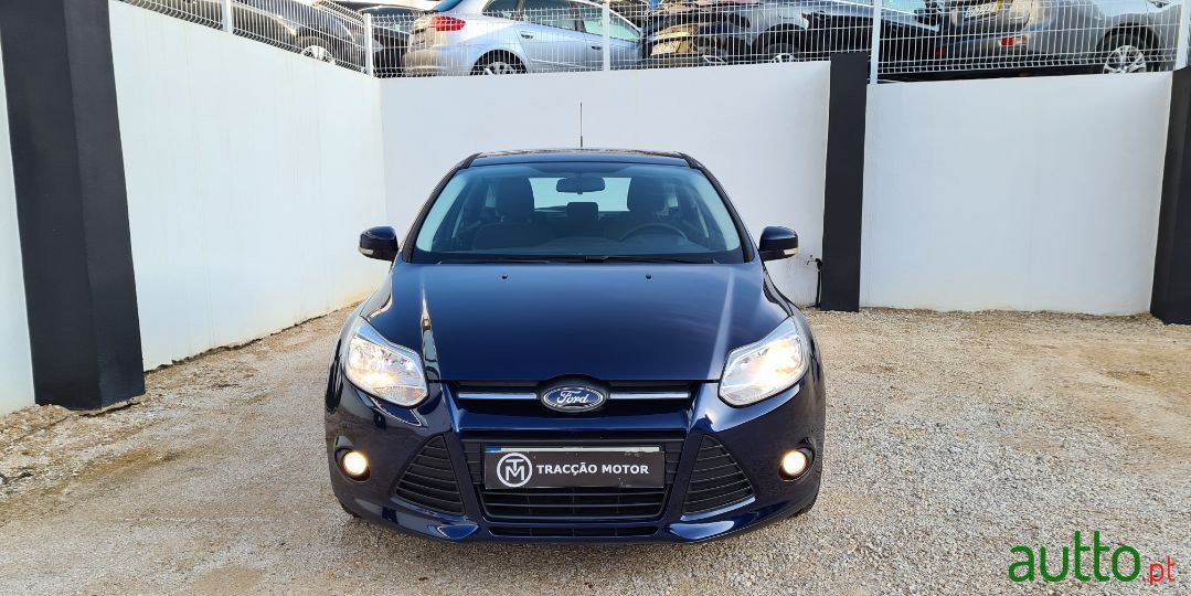 2012' Ford Focus photo #5