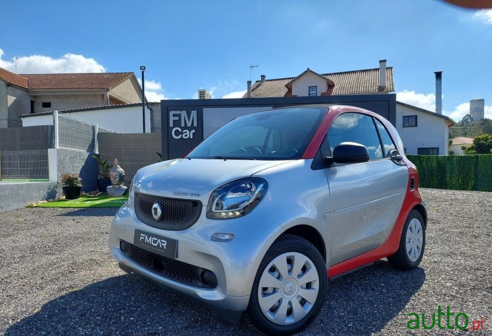 2017' Smart Fortwo photo #1