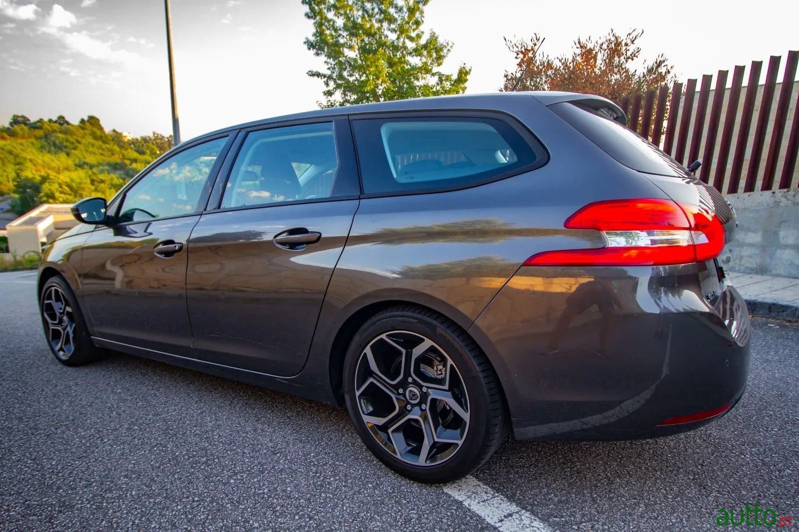 2017' Peugeot 308 photo #6