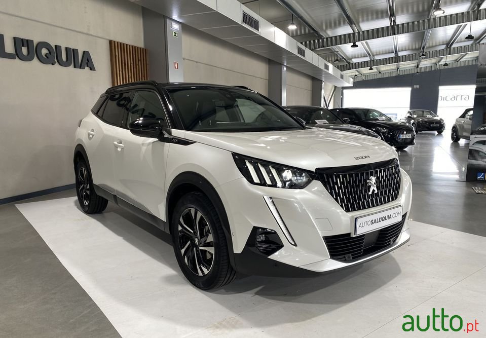 2021' Peugeot 2008 photo #6