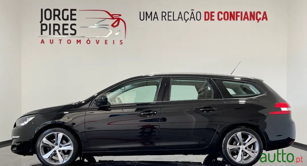 2014' Peugeot 308 Sw photo #2