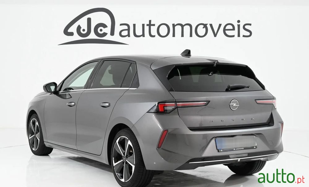 2023' Opel Astra 1.2 T Elegance photo #2