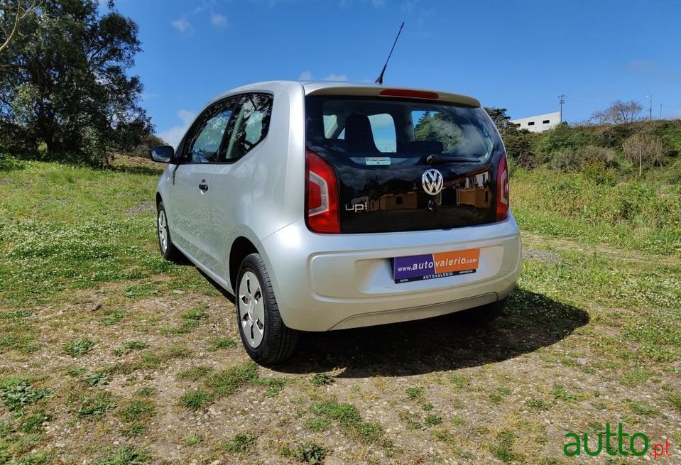 2015' Volkswagen Up photo #2