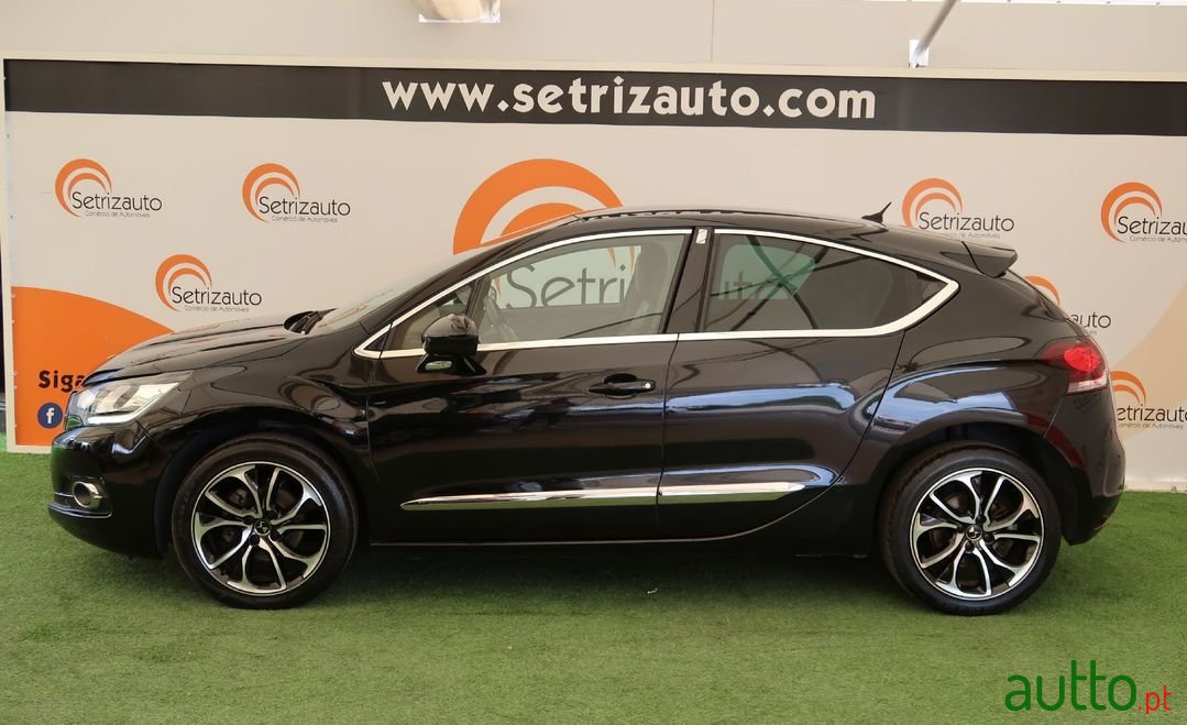 2015' DS Automobiles Ds4 photo #3