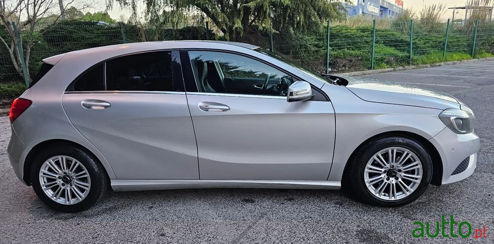 2015' Mercedes-Benz Classe A photo #1