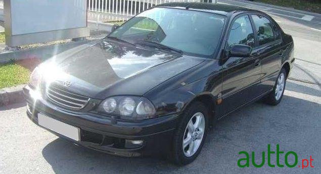 1999' Toyota Avensis 1.6 photo #2