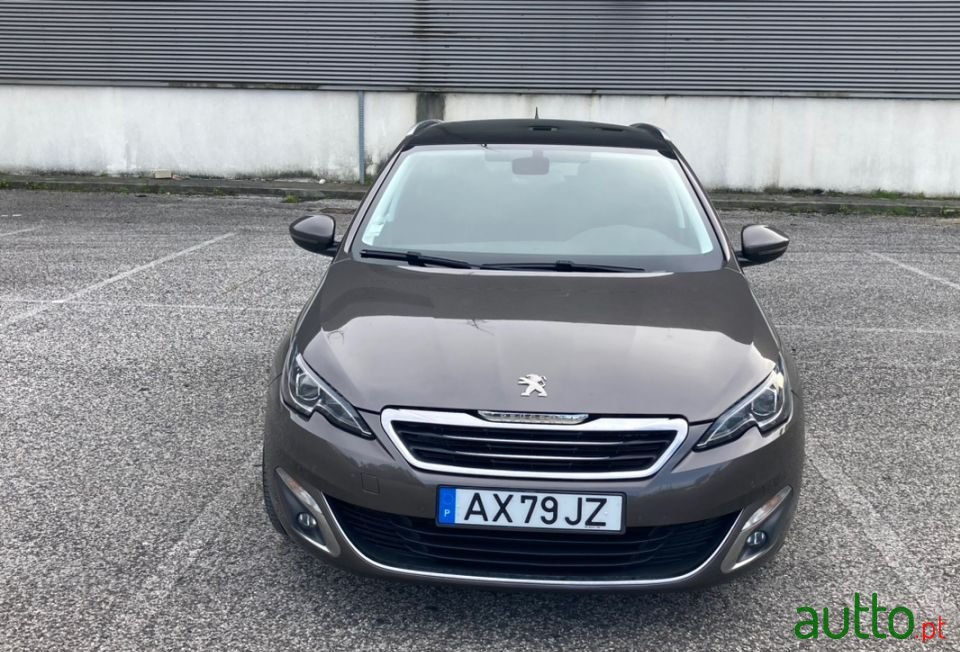 2015' Peugeot 308 Sw photo #2