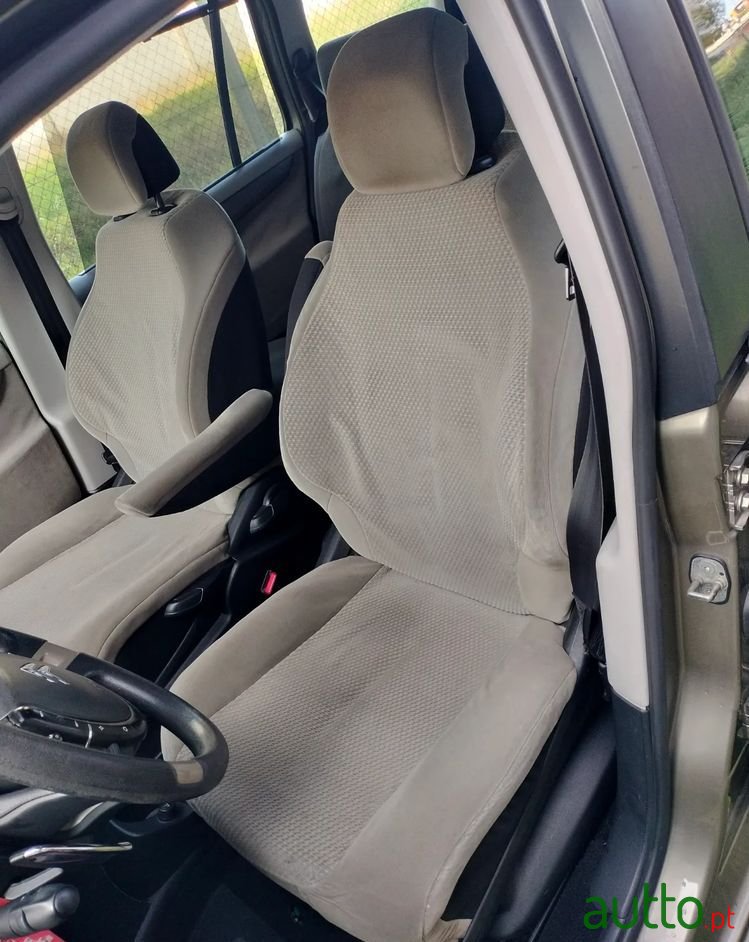 2007' Citroen C4 Grand Picasso photo #6