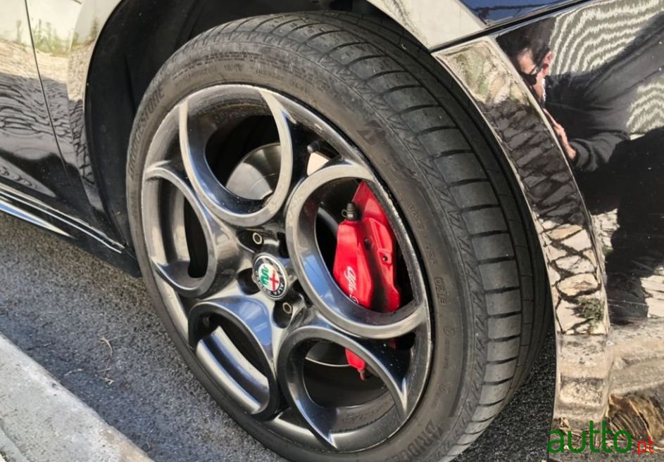 2017' Alfa Romeo Giulietta photo #1