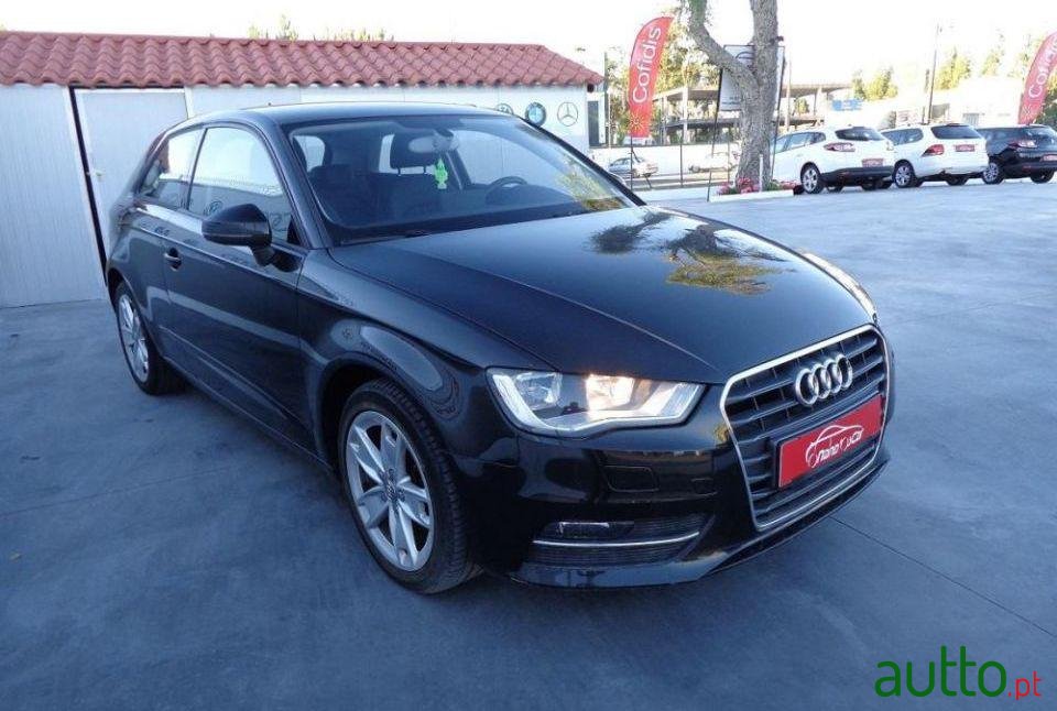 2013' Audi A3 1.6 Tdi Advance photo #2