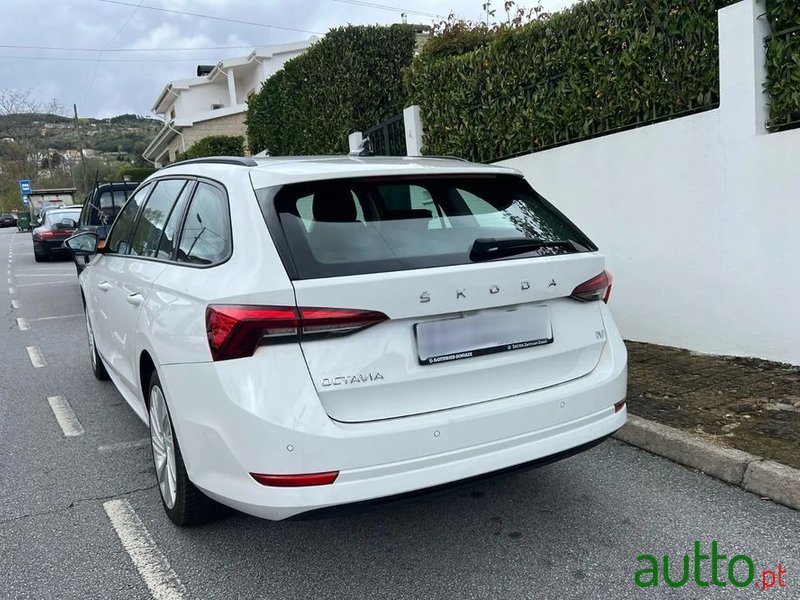 2021' Skoda Octavia Break photo #6