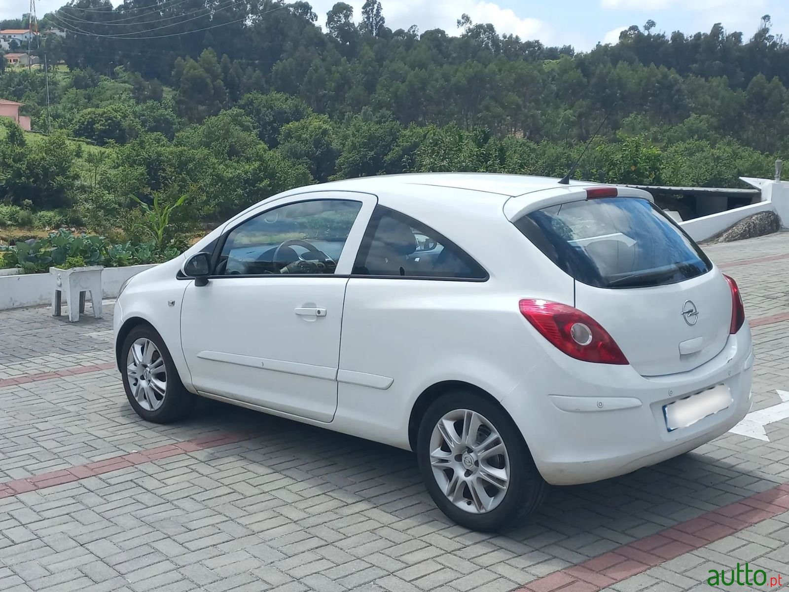 2007' Opel Corsa photo #1