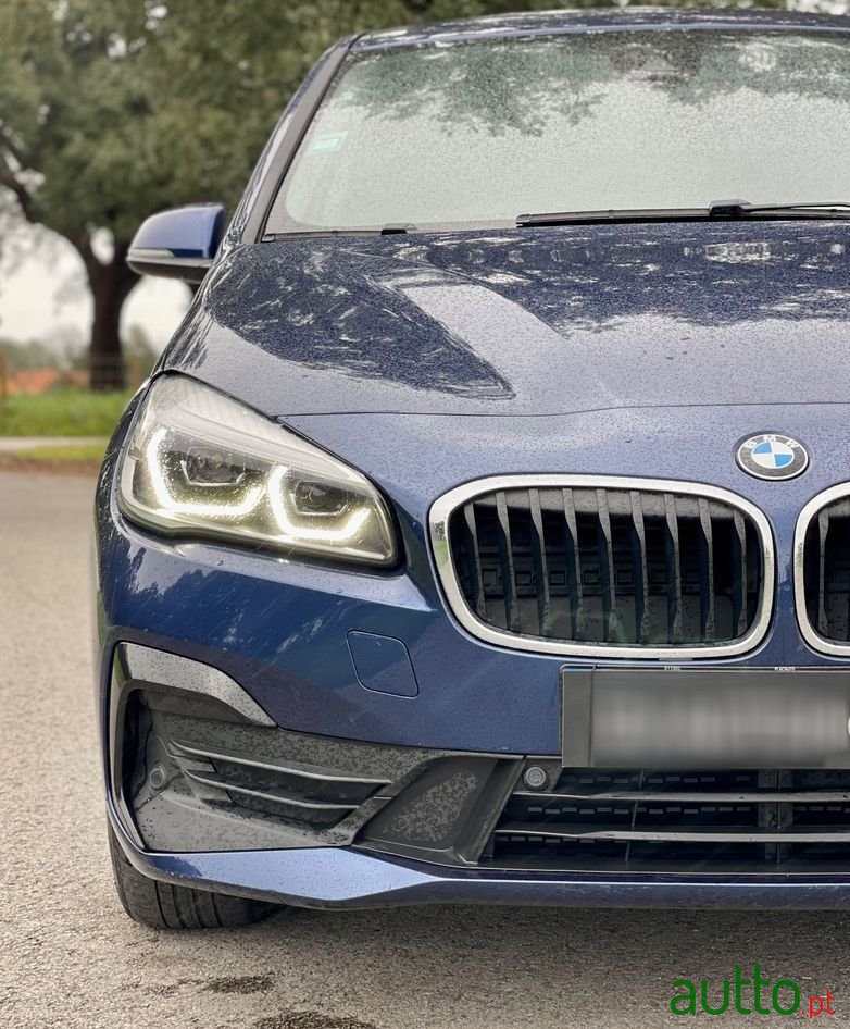 2020' BMW Série 2 I 7L Advantage photo #2