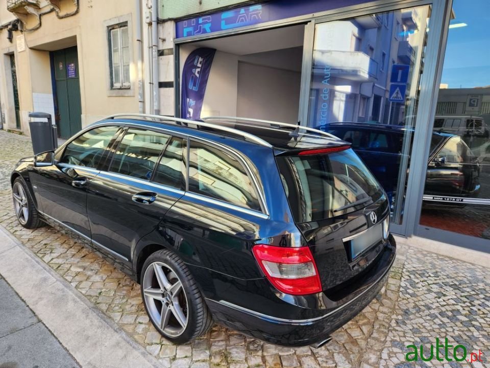 2010' Mercedes-Benz C-350 photo #4