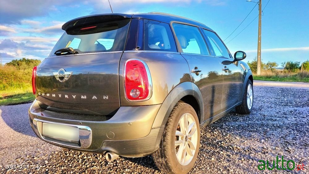 2013' MINI Countryman Cooper D photo #4