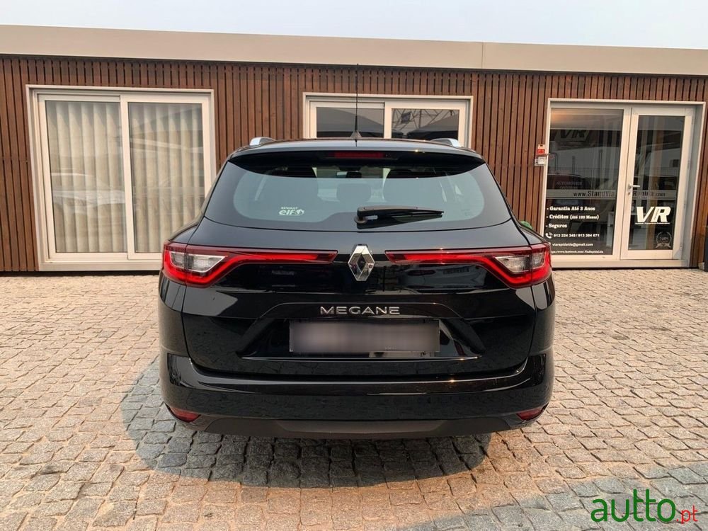 2017' Renault Megane Sport Tourer photo #5