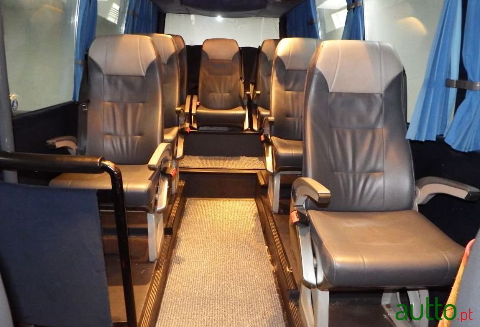 2002' Mercedes-Benz Sprinter photo #2