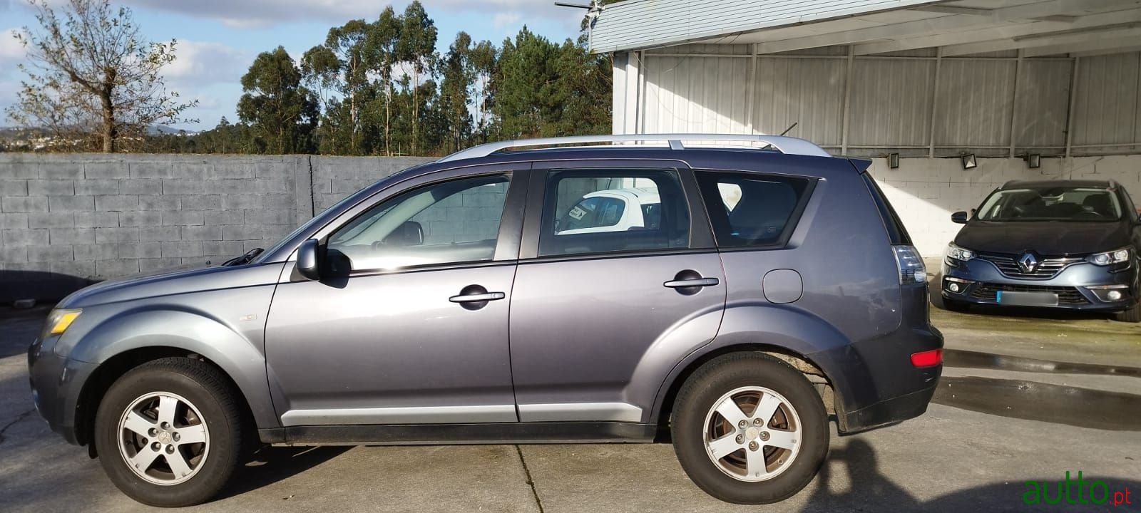 2009' Mitsubishi Outlander photo #3