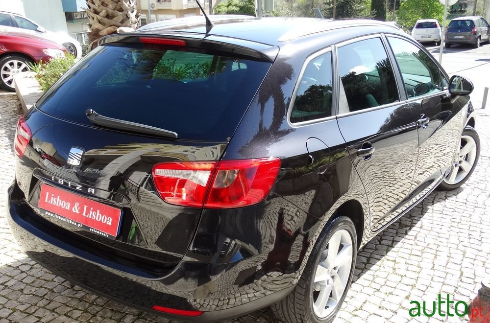 2011' SEAT Ibiza St photo #3