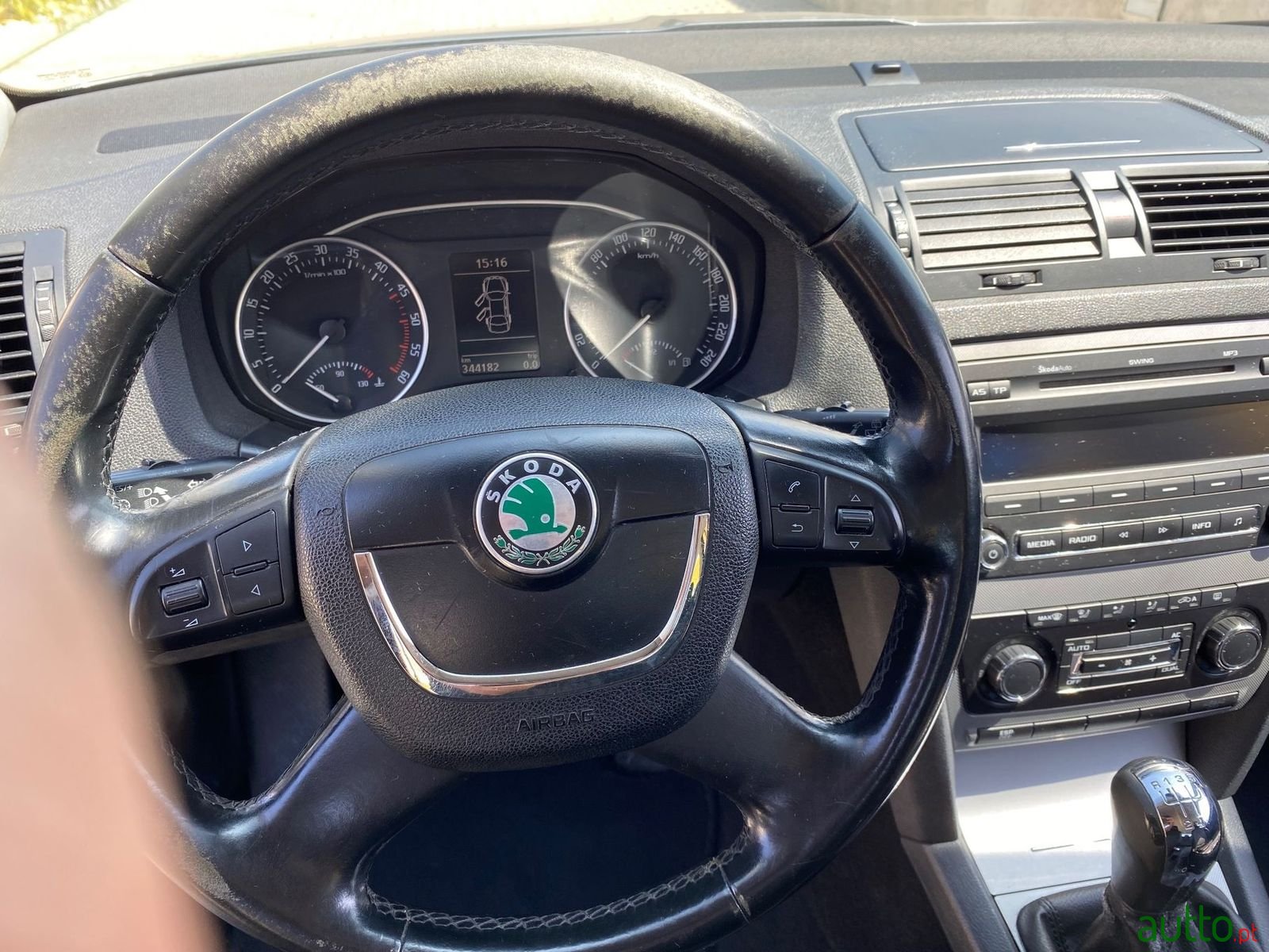 2009' Skoda Octavia Break photo #5