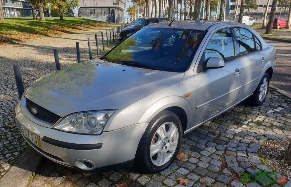 2002' Ford Mondeo 1.8 Ghia photo #1