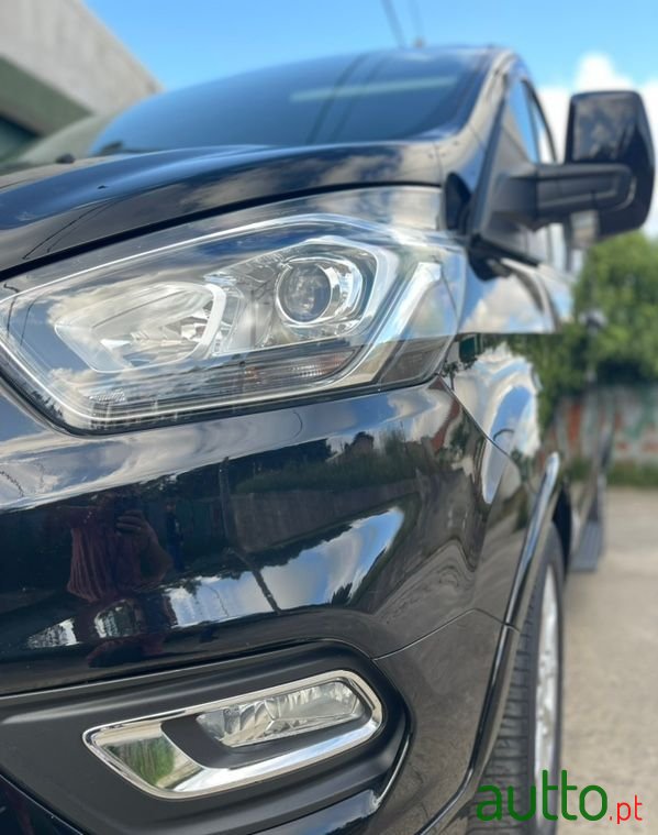 2018' Ford Tourneo Custom photo #3