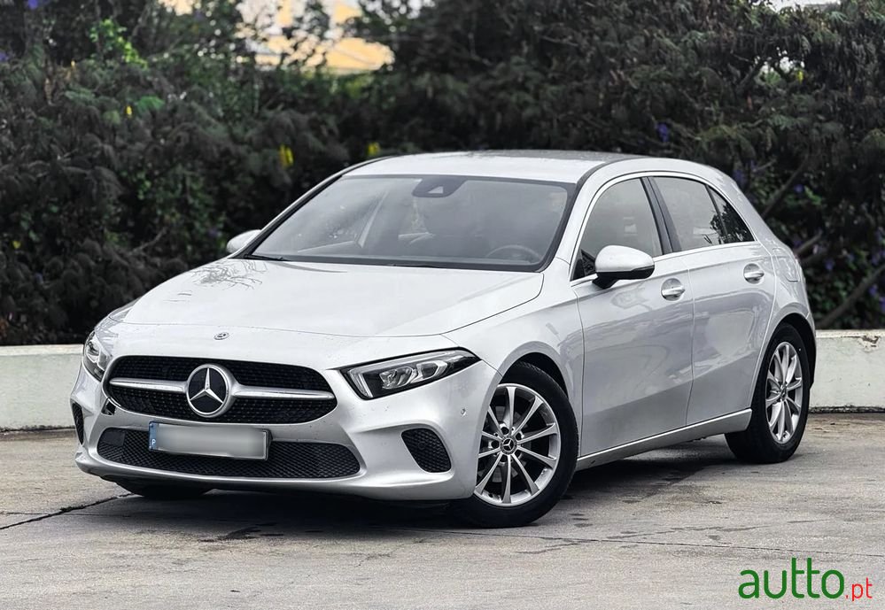 2020' Mercedes-Benz Classe A photo #1