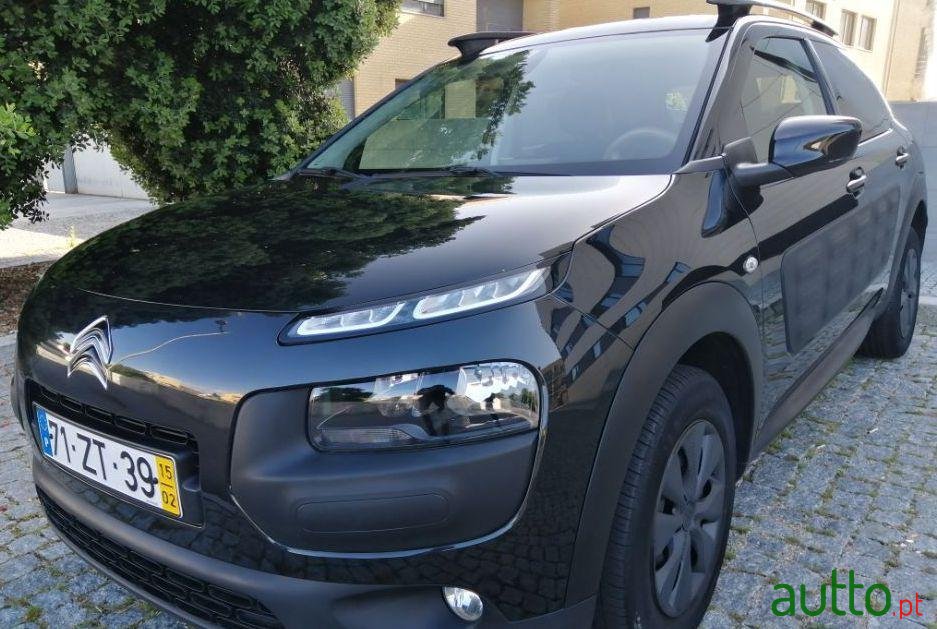 2015' Citroen C4 Cactus photo #3
