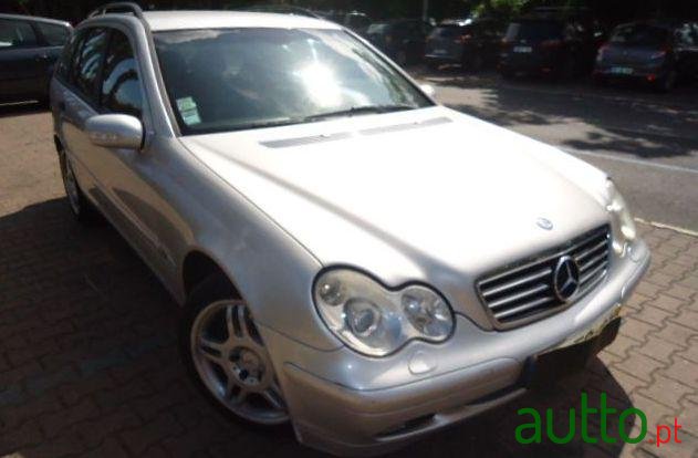 2003' Mercedes-Benz C-220 photo #1