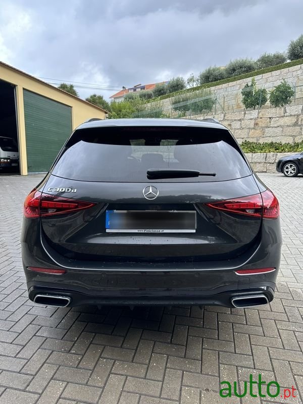 2021' Mercedes-Benz C-300 photo #2