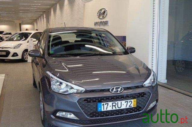 2016' Hyundai i20 photo #1