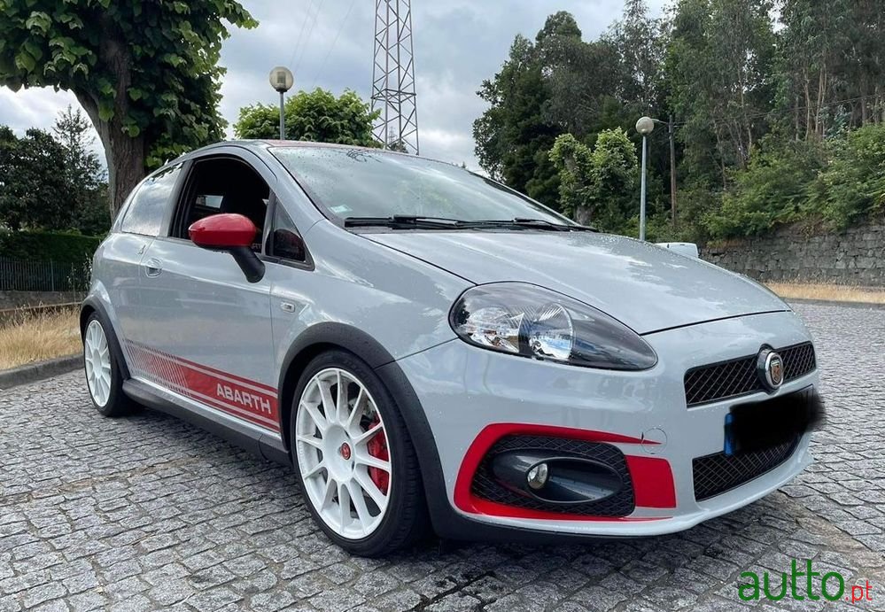 2010' Fiat Abarth Grande Punto photo #3