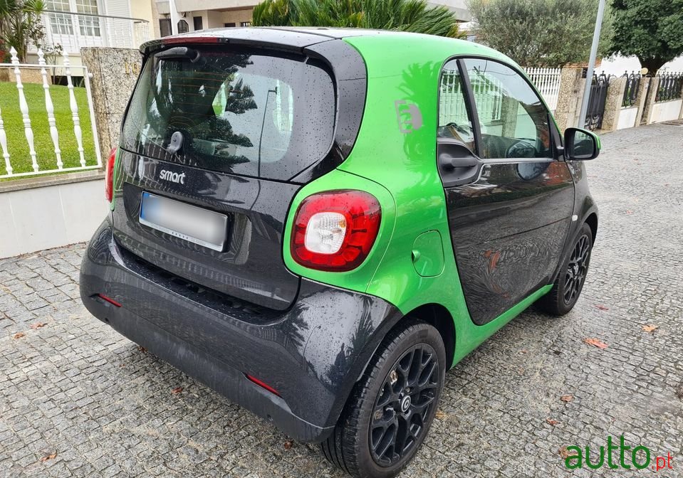 2018' Smart Fortwo photo #3