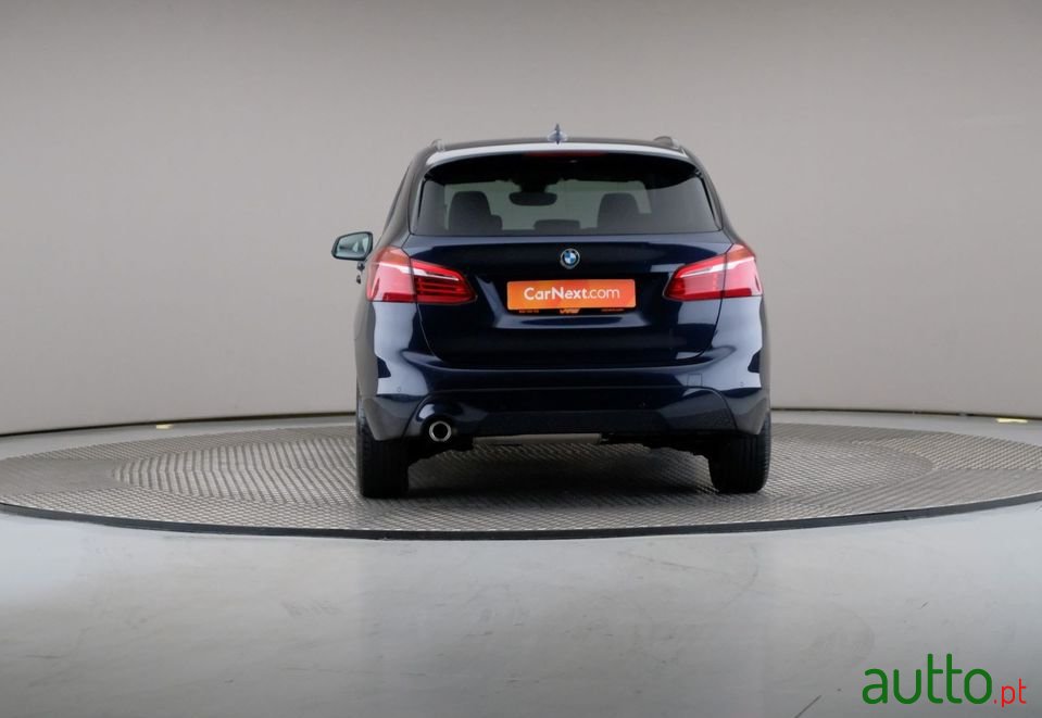 2019' BMW 216 Active Tourer photo #5