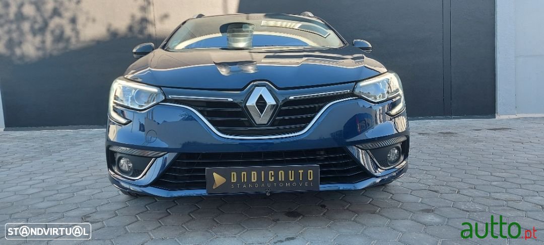 2019' Renault Megane Sport Tourer photo #3