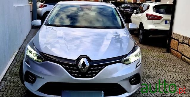 2021' Renault Clio photo #2