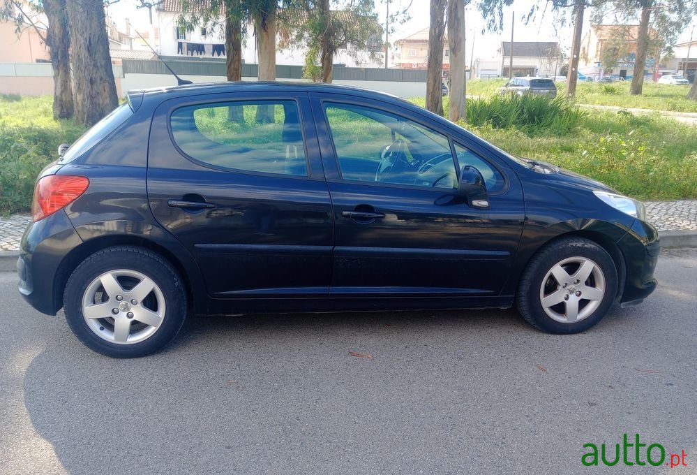 2006' Peugeot 207 photo #1