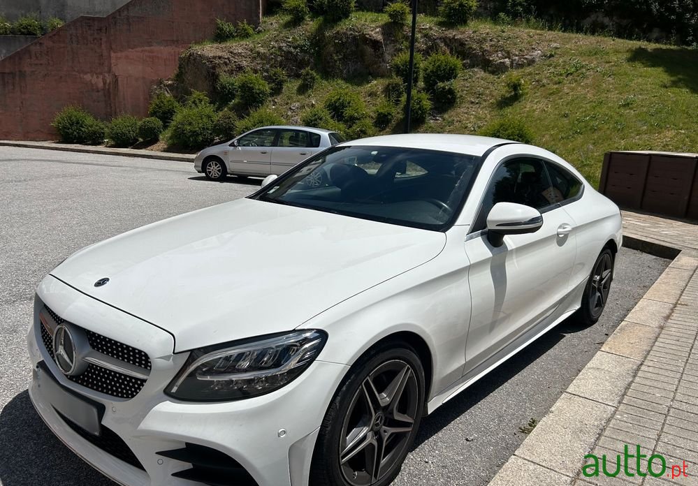 2019' Mercedes-Benz C 200 D Amg Line photo #4